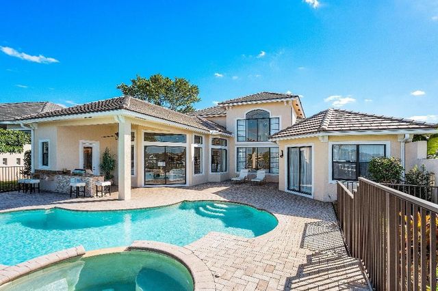 9105 Equus Circle, Boynton Beach, FL 33472