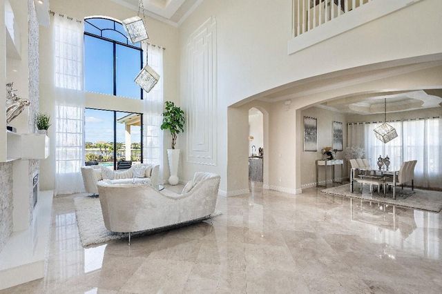 9105 Equus Circle, Boynton Beach, FL 33472