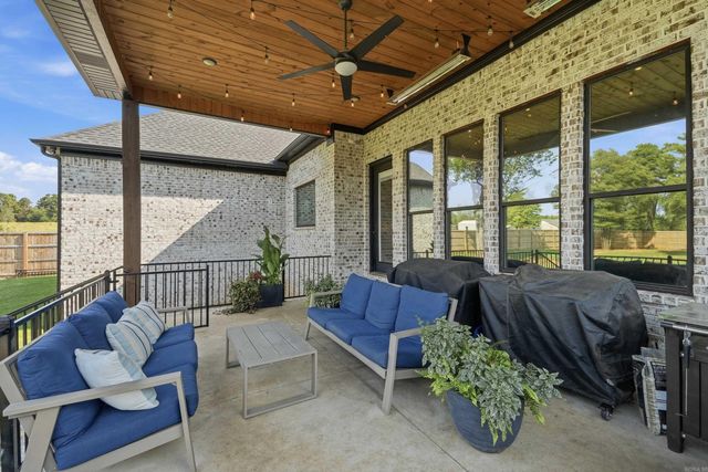 98 Hargrove Road, Greenbrier, AR 72058