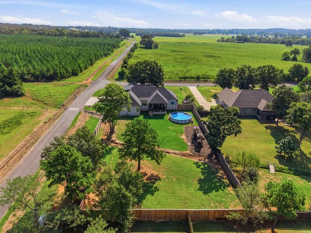98 Hargrove Road, Greenbrier, AR 72058