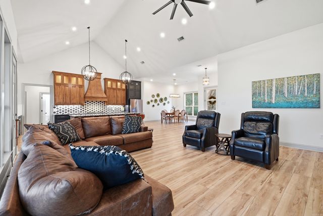 98 Hargrove Road, Greenbrier, AR 72058