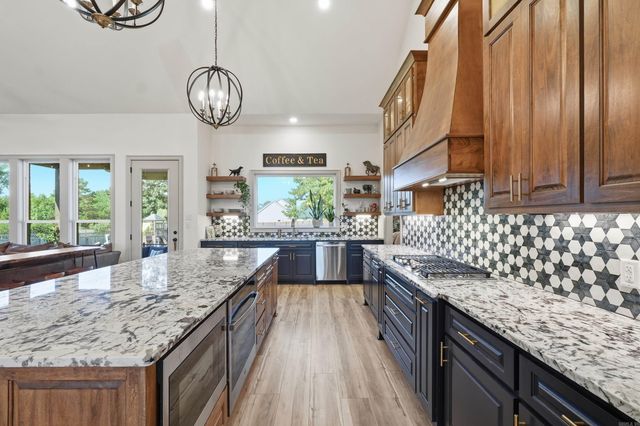 98 Hargrove Road, Greenbrier, AR 72058