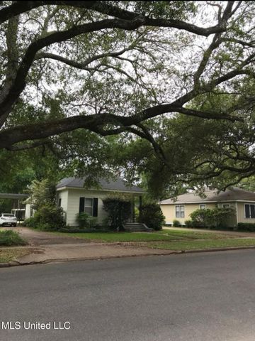 100 Linden Street, Vidalia, LA 71373