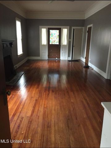 100 Linden Street, Vidalia, LA 71373