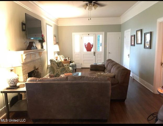 100 Linden Street, Vidalia, LA 71373