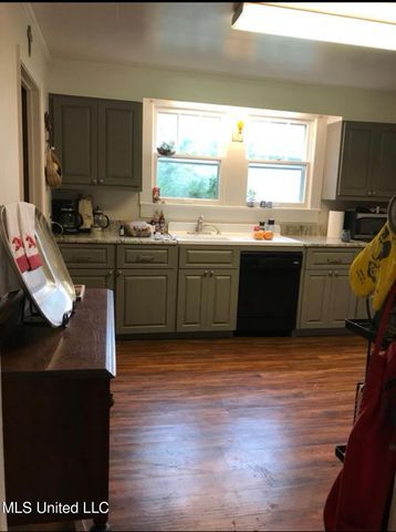 100 Linden Street, Vidalia, LA 71373