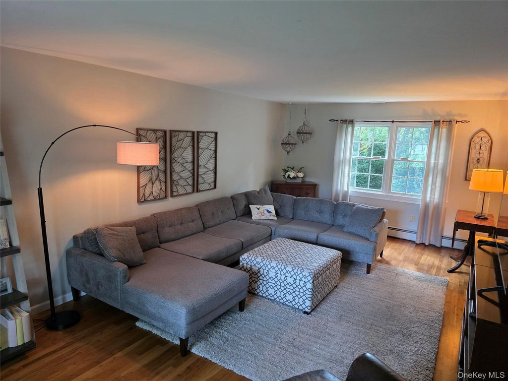 2 Deerfield Drive, Lake Grove, NY 11755 — photo 3