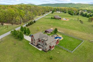 915 Brotherton Dr, Cookeville, TN 38506