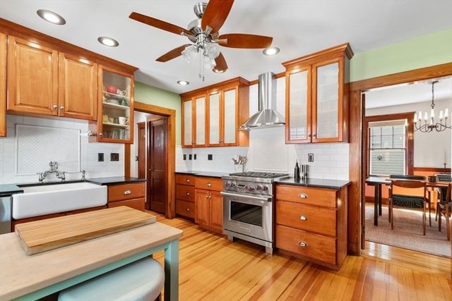 14A Linden Place, Brookline, MA 02445