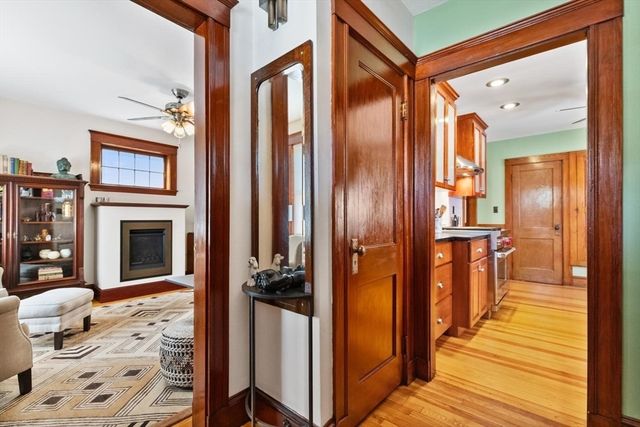 14A Linden Place, Brookline, MA 02445