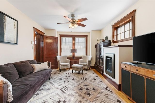 14A Linden Place, Brookline, MA 02445