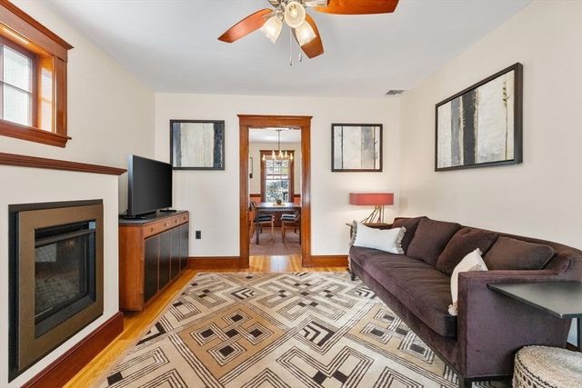 14A Linden Place, Brookline, MA 02445