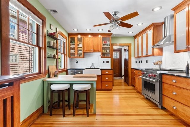 14A Linden Place, Brookline, MA 02445