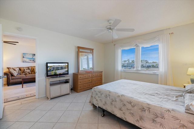 649 TAMIAMI TRAIL S 301, Venice, FL 34285