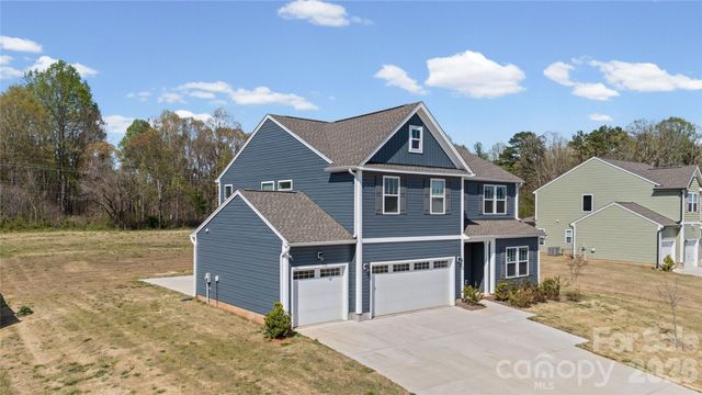 193 Wheatfield Drive, Statesville, NC 28677