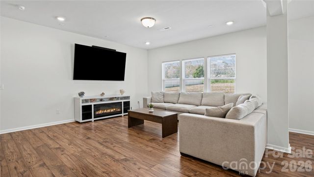 193 Wheatfield Drive, Statesville, NC 28677