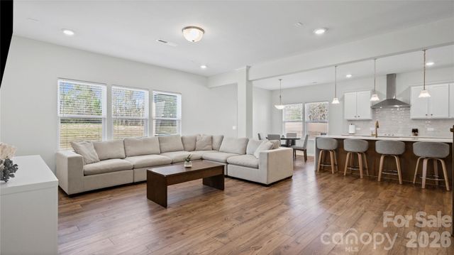 193 Wheatfield Drive, Statesville, NC 28677