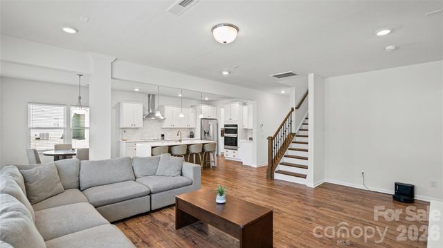 193 Wheatfield Drive, Statesville, NC 28677