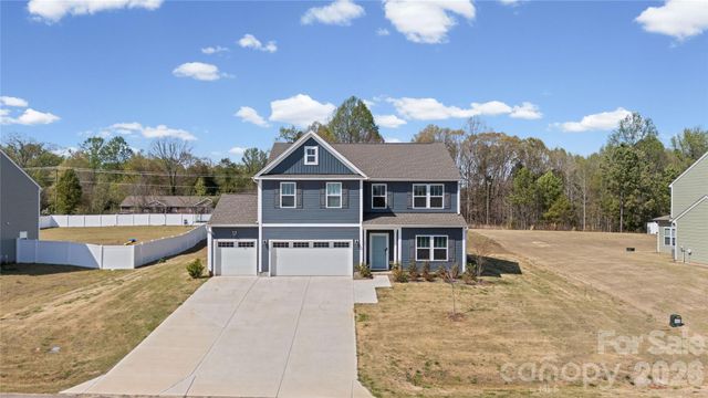 193 Wheatfield Drive, Statesville, NC 28677