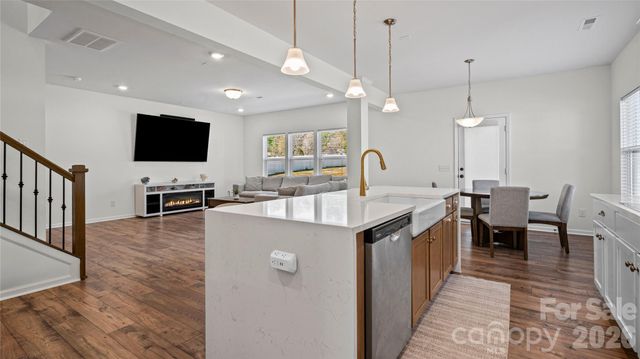 193 Wheatfield Drive, Statesville, NC 28677