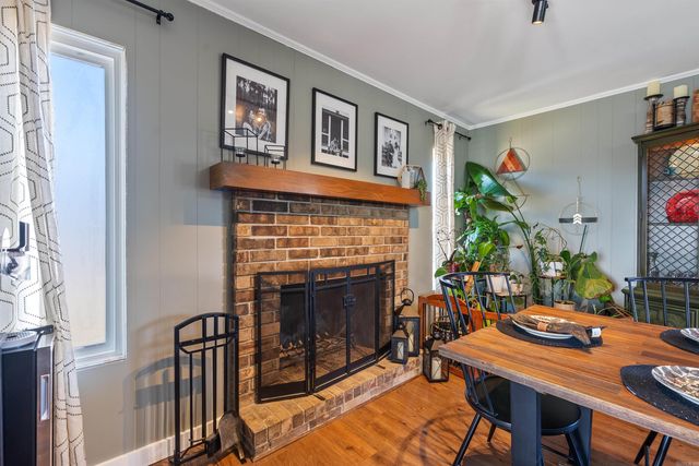 8 Walnut Valley Drive, Little Rock, AR 72211