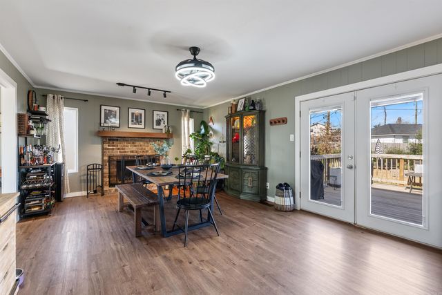 8 Walnut Valley Drive, Little Rock, AR 72211