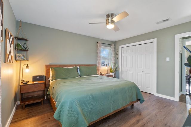 8 Walnut Valley Drive, Little Rock, AR 72211