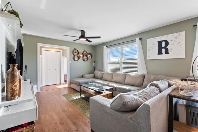 8 Walnut Valley Drive, Little Rock, AR 72211