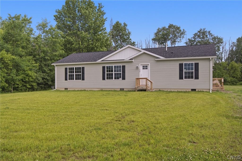 339 County Route 37, Hastings, NY 13036