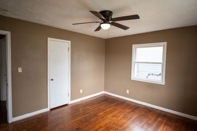 307 W Mcgee Street, Springfield, MO 65807