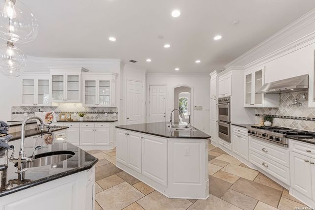 24814 Jordans Way, San Antonio, TX 78260