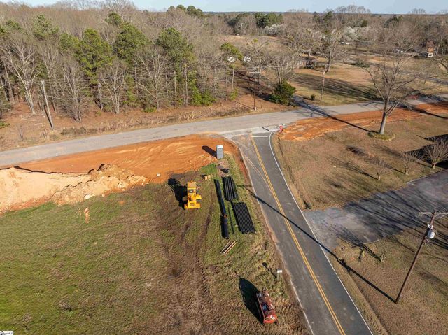 02 Sc 14 Highway, Laurens, SC 29360