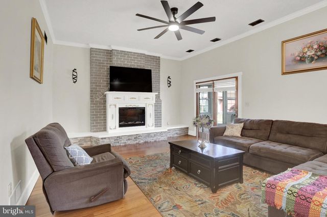 235 RIDGE HILL, Mechanicsburg, PA 17050