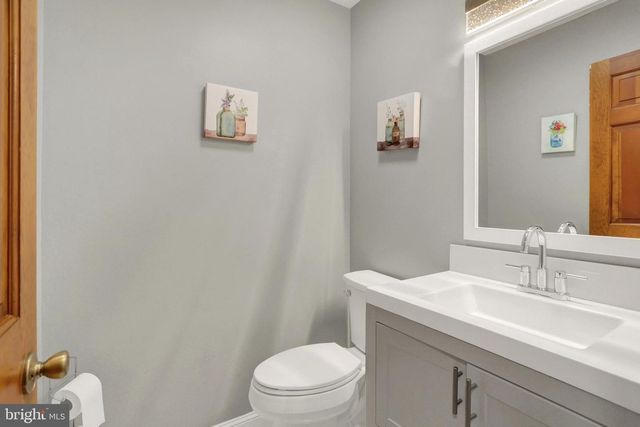 235 RIDGE HILL, Mechanicsburg, PA 17050
