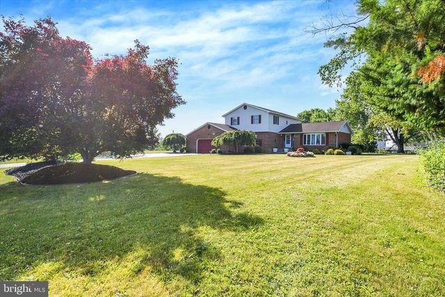 235 RIDGE HILL, Mechanicsburg, PA 17050