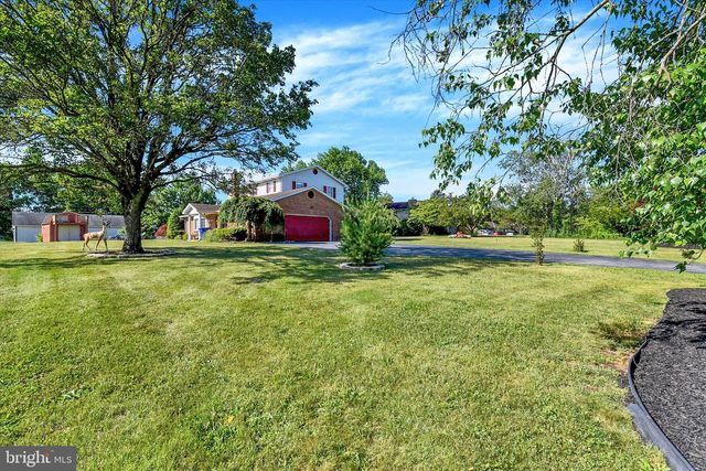 235 RIDGE HILL, Mechanicsburg, PA 17050