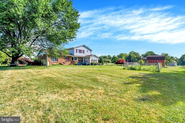 235 RIDGE HILL, Mechanicsburg, PA 17050