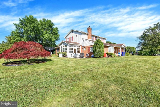 235 RIDGE HILL, Mechanicsburg, PA 17050