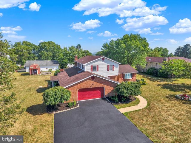 235 RIDGE HILL, Mechanicsburg, PA 17050