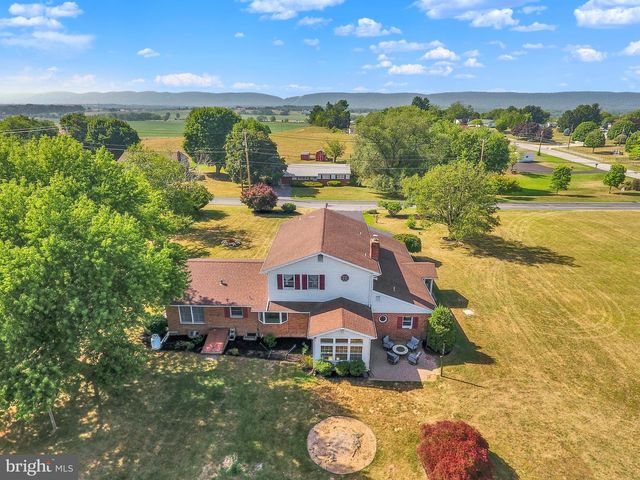 235 RIDGE HILL, Mechanicsburg, PA 17050