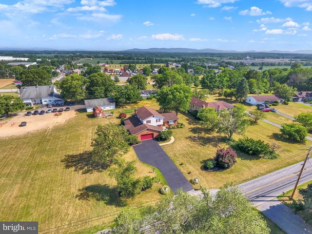 235 RIDGE HILL, Mechanicsburg, PA 17050