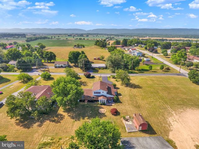 235 RIDGE HILL, Mechanicsburg, PA 17050
