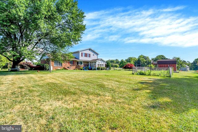 235 RIDGE HILL, Mechanicsburg, PA 17050
