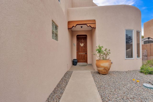 1449 Wilkes Way SE, Rio Rancho, NM 87124
