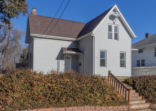 3223 9TH Avenue, Rock Island, IL 61201