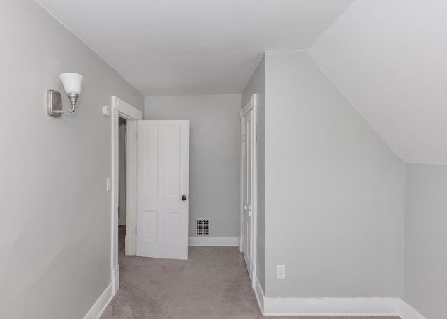 3223 9TH Avenue, Rock Island, IL 61201