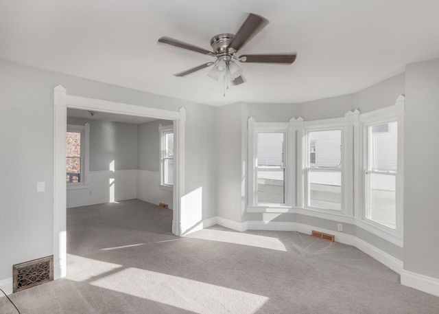 3223 9TH Avenue, Rock Island, IL 61201