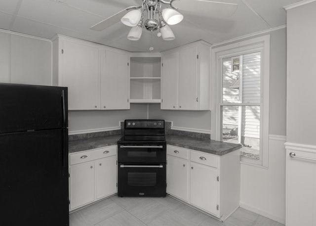 3223 9TH Avenue, Rock Island, IL 61201