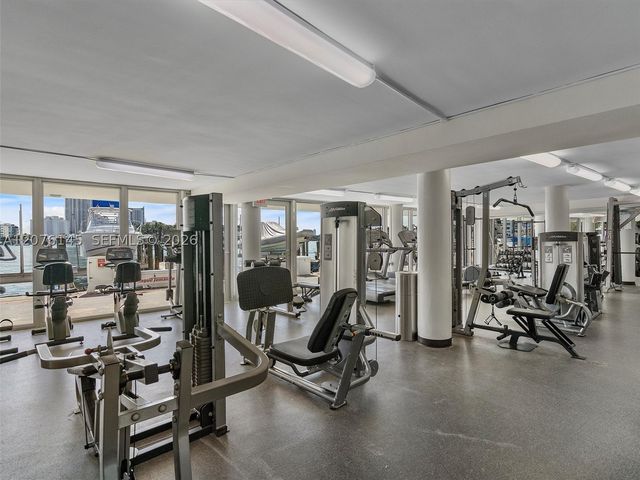 900 SW Bay Dr 617 & DS31, Miami Beach, FL 33141