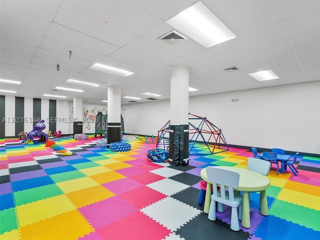 900 SW Bay Dr 617 & DS31, Miami Beach, FL 33141